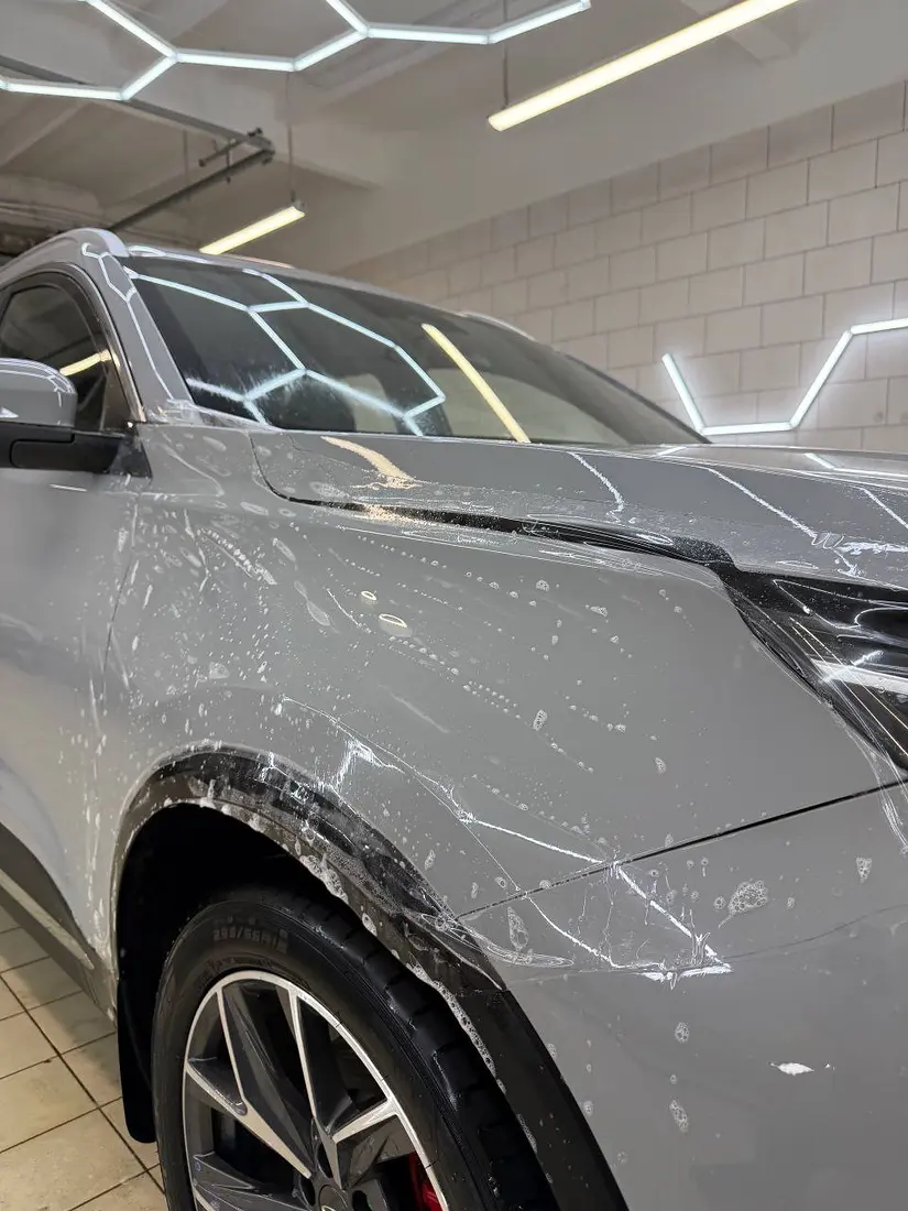Haval сбоку с плёнкой