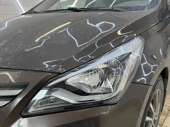 Hyundai Solaris после полировки фар