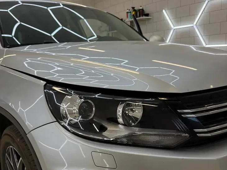 Volkswagen Tiguan после полировки фар