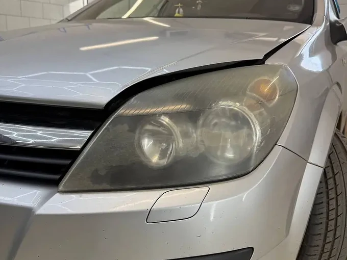 Opel Astra до полировки фар