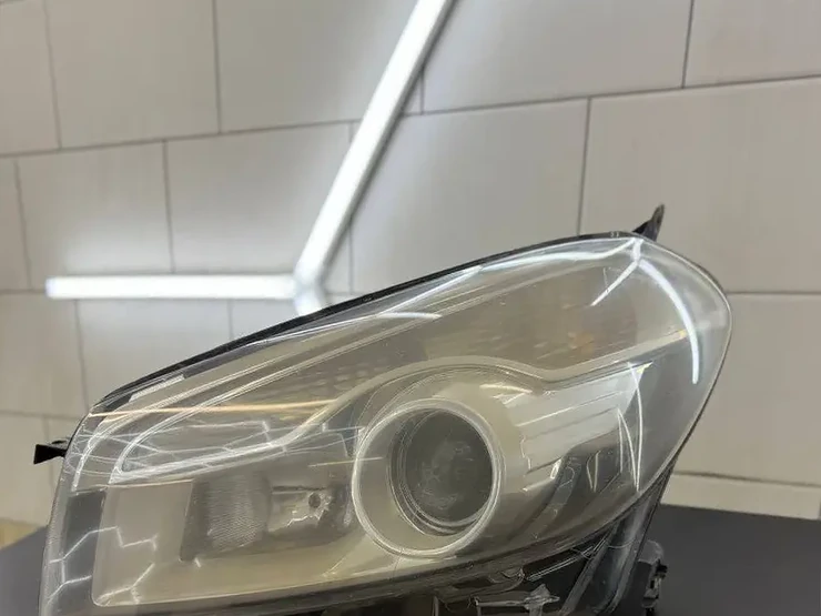 Фара Nissan Qashqai до полировки