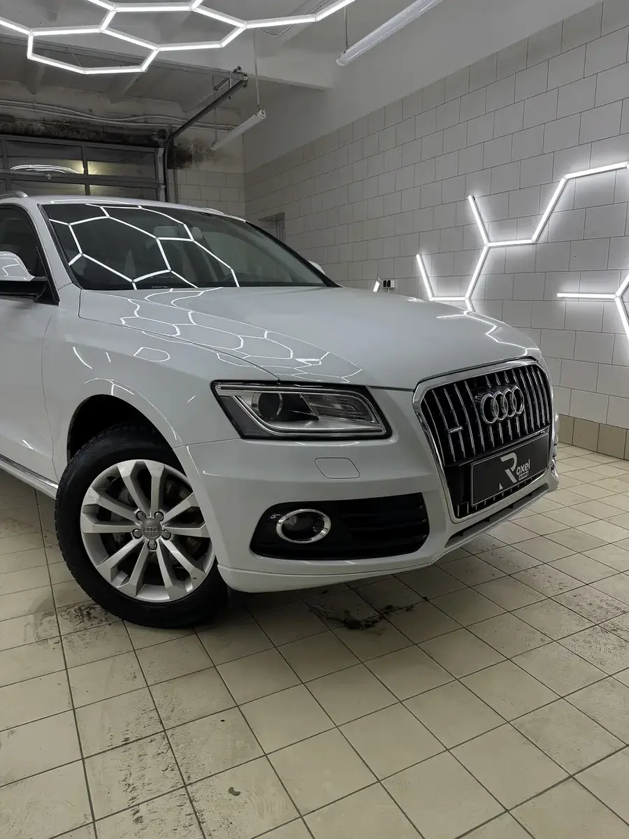 Audi Q5 борт
