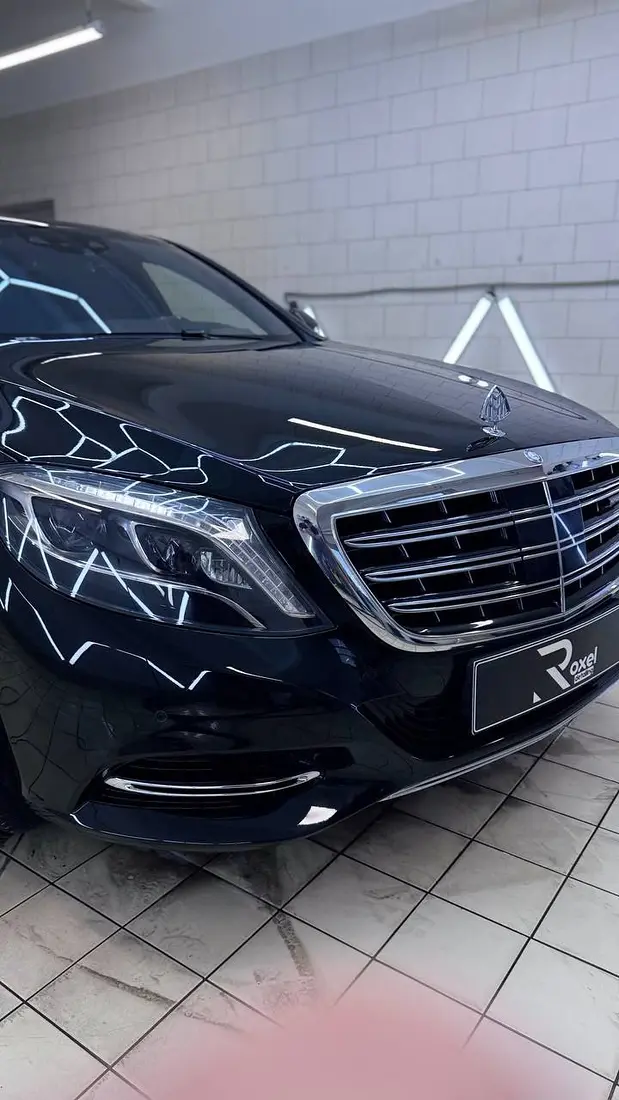 Mercedes-Maybach спереди